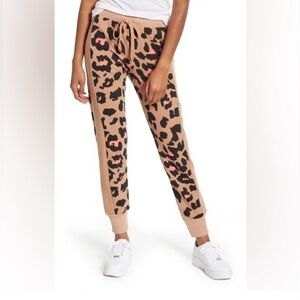 NEW WildFox Preppy Kitty Jogger Pants in Birch Cheetah print XS
